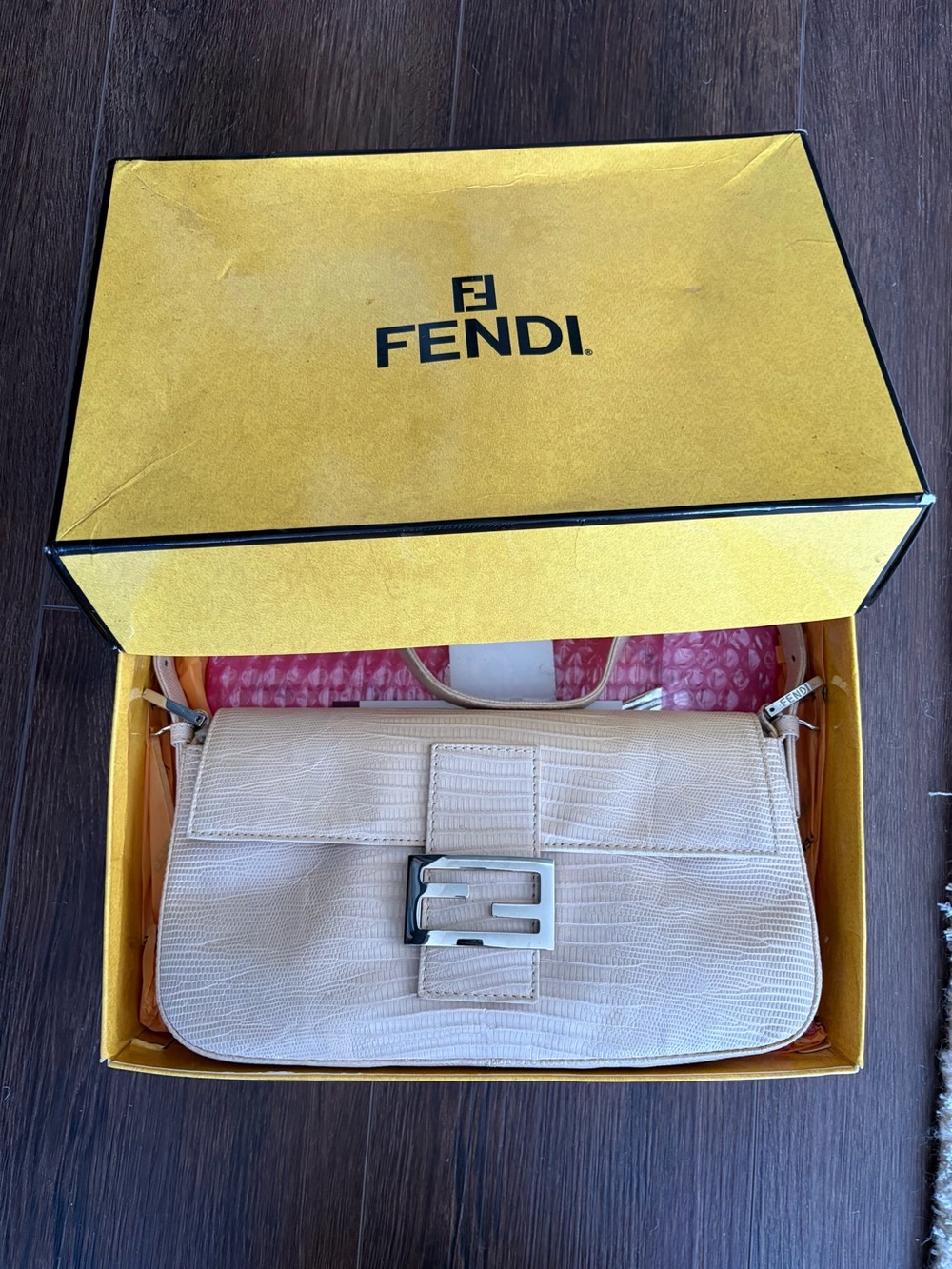 Rare Pink Lizard Exotic Vintage Fendi Baguette - Picture 6 of 17